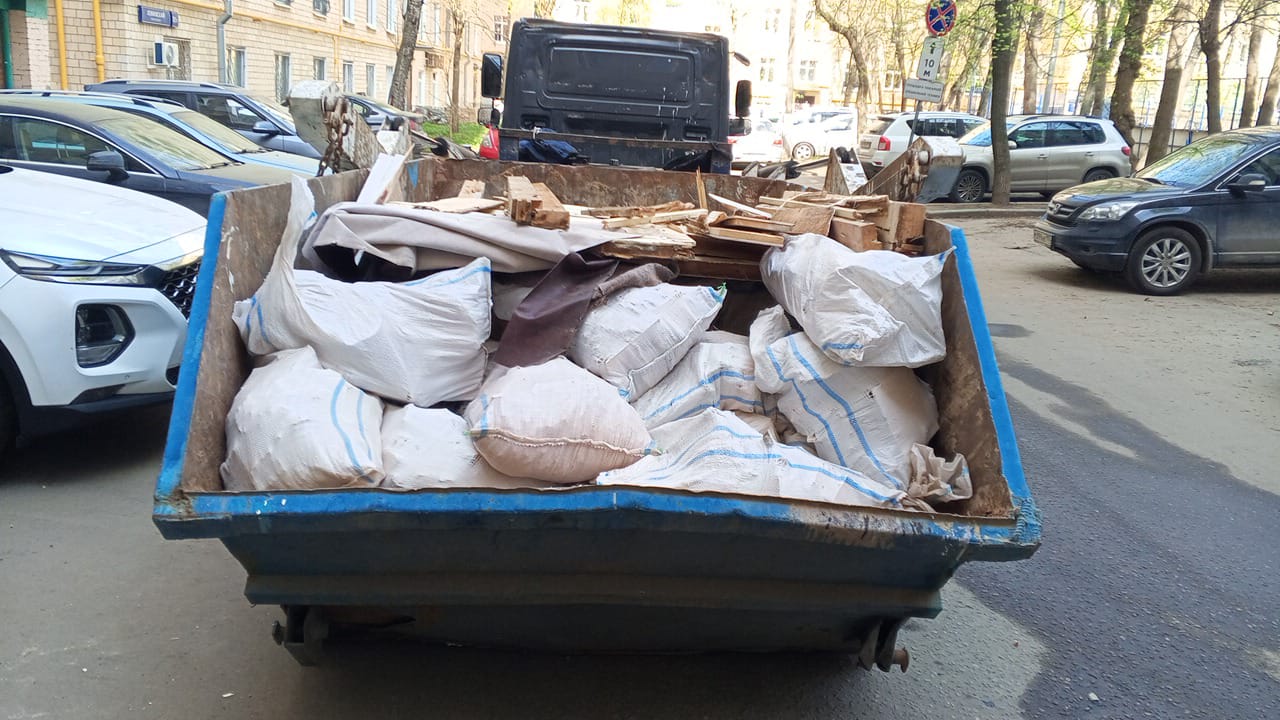Вывоз мусора из магазина в Ахтубинске в октябре