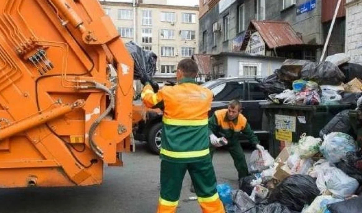 Срочный вывоз мусора в Ахтубинске от ПроМусор — заказ день в день от 2951 руб., грузчики, цена