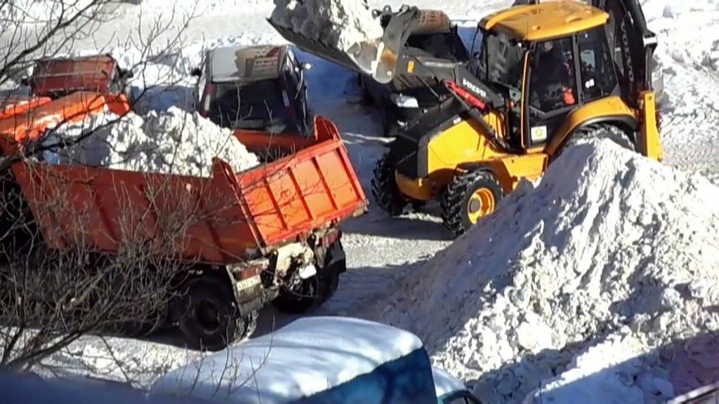 Вывоз снега с погрузкой в Ахтубинске для организаций и частных лиц в октябре